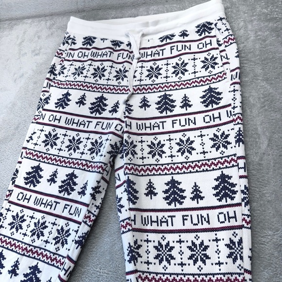 Aeropostale Womens‎ Pajama Pants M Fair Isle Christmas Trees Snowflakes Joggers - Picture 2 of 7